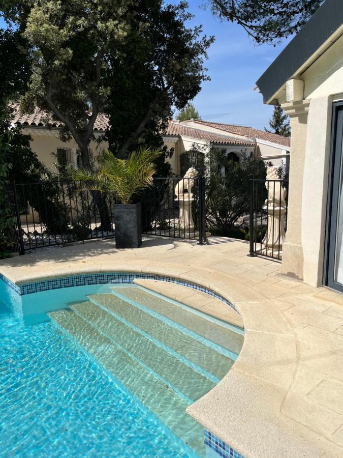 Gite des Estelles Axel avec espace Jacuzzi Cavaillon Extérieur photo