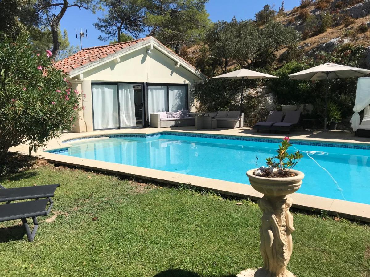 Gite des Estelles Axel avec espace Jacuzzi Cavaillon Extérieur photo